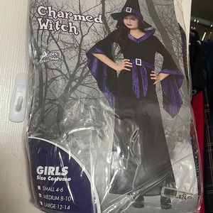 Girl witch Halloween costume